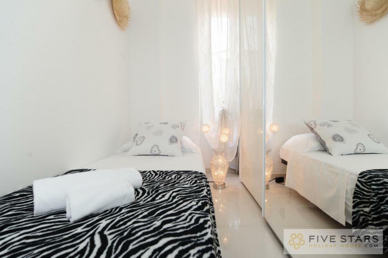 Mini Suite Bijou - Five Stars Holiday House Nisa Exterior foto